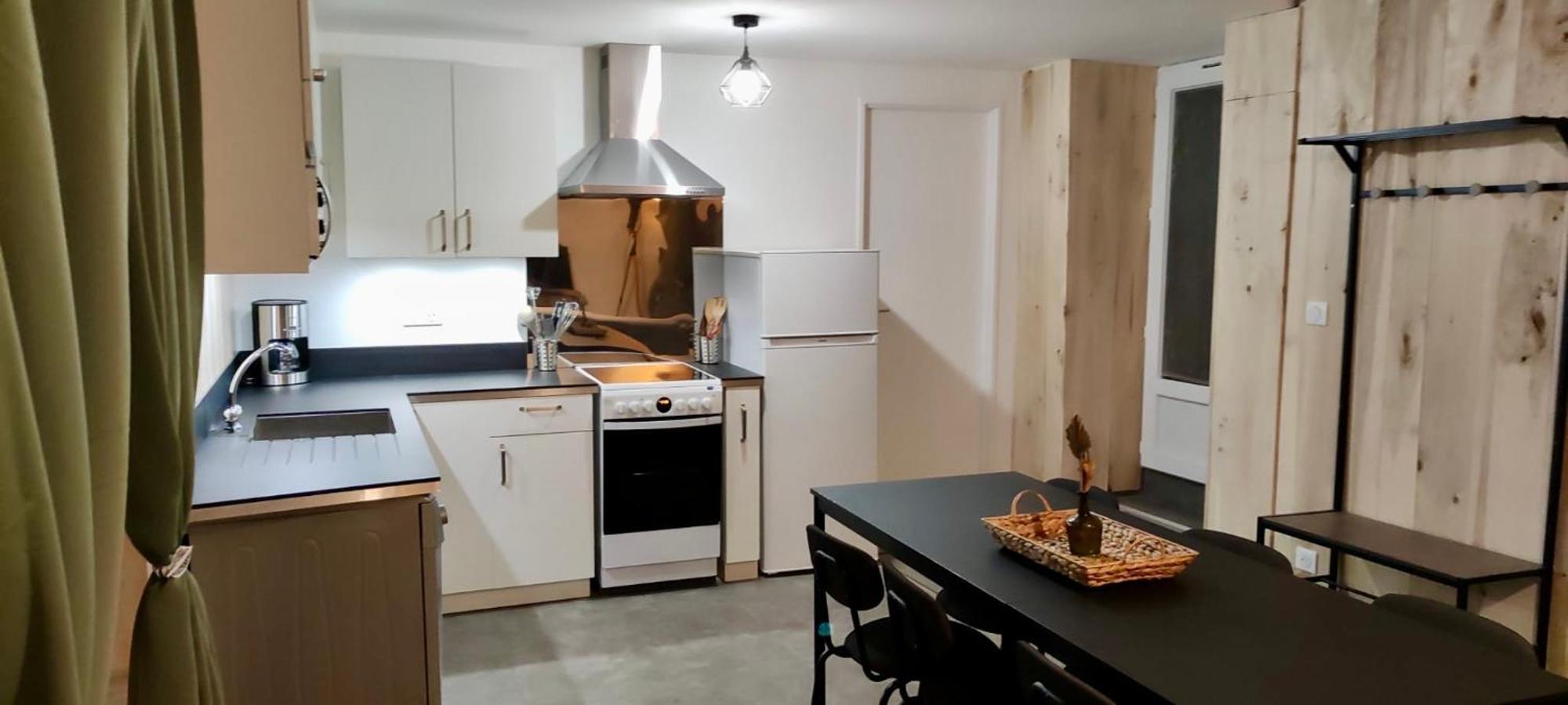 Appartement 2 Chambres Avec Wifi Centre De Descartes Zewnętrze zdjęcie
